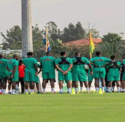 Éliminatoires CAN 2025 : Le Syli National prépare ses matchs à Abidjan.