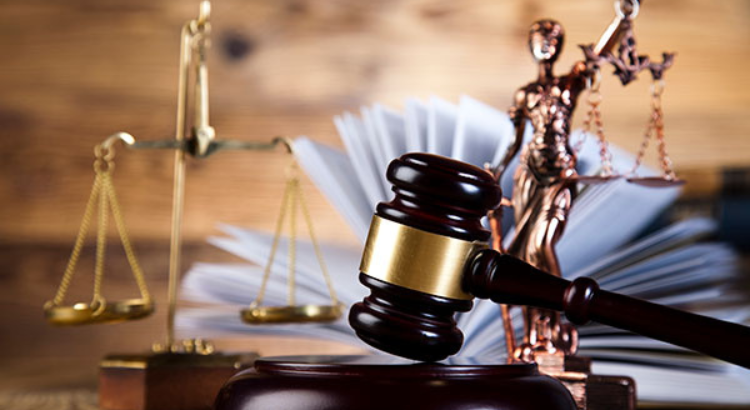 Conakry : Défis juridiques autour de l’accusation d’un ressortissant burkinabé pour exercice illégal de la profession d’avocat