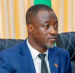 Guinée : Suspension des missions à l’étranger pour les ministres