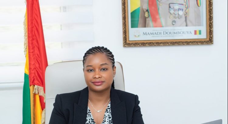 La ministre Djami Diallo appelle à renforcer la lutte pour la protection de la couche d’ozone lors de la journée mondiale