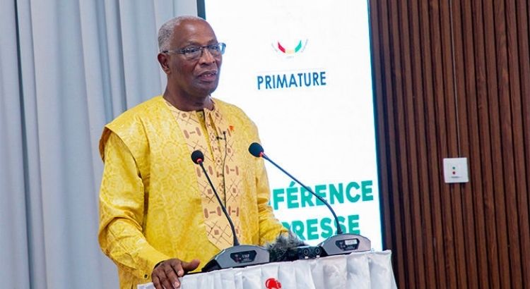 Guinée : Le gouvernement repousse les élections présidentielles à 2025, suscite l'inquiétude et la polémique