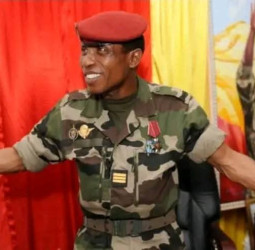 Procès du 28 septembre 2009 : la grâce accordée à Moussa Dadis Camara est un affront à la justice et à la mémoire des victimes du massacre (FIDH)