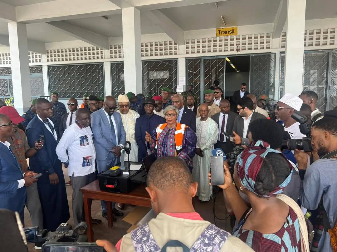 Guinée : Arrivée des kits de recensement biométrique pour les élections