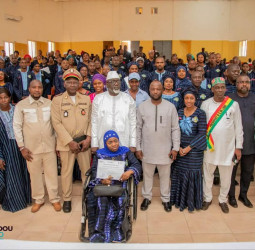 𝐋𝐚𝐛é : 𝐥𝐞 𝐌𝐢𝐧𝐢𝐬𝐭𝐫𝐞 𝐝𝐮 𝐓𝐫𝐚𝐯𝐚𝐢𝐥 𝐞𝐭 𝐝𝐞 𝐥𝐚 𝐅𝐨𝐧𝐜𝐭𝐢𝐨𝐧 𝐏𝐮𝐛𝐥𝐢𝐪𝐮𝐞 𝐩𝐫é𝐬𝐢𝐝𝐞 𝐥𝐚 𝐜é𝐫é𝐦𝐨𝐧𝐢𝐞 𝐝𝐞 𝐜𝐥ô𝐭𝐮𝐫𝐞 𝐝𝐮 𝐏𝐫𝐨𝐣𝐞𝐭 𝐏𝐀𝐏𝐀𝐏