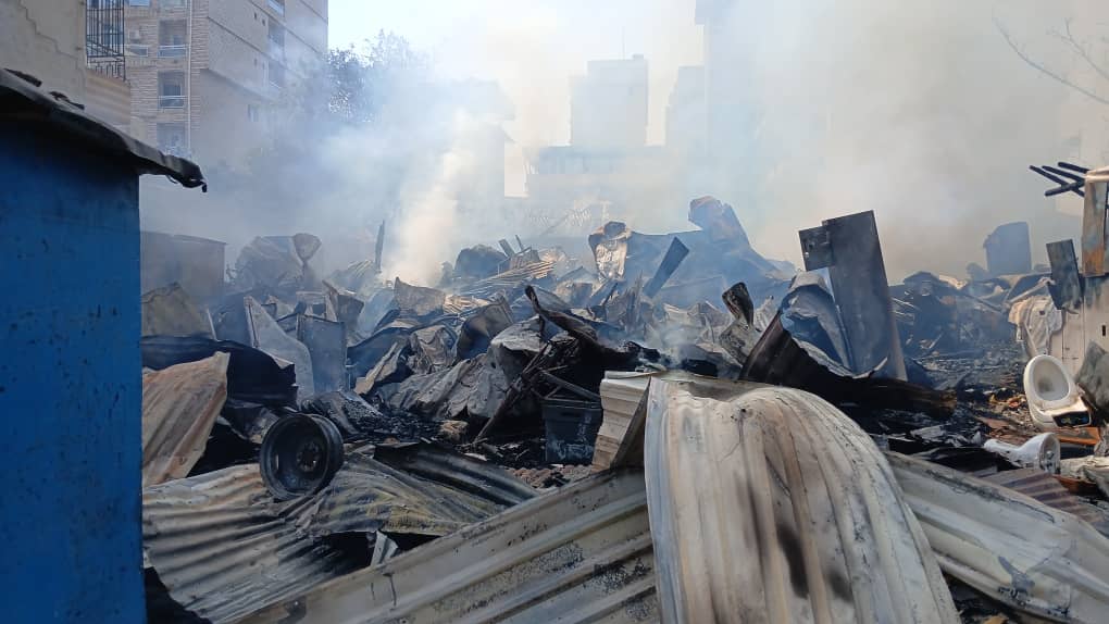 Un incendie ravage un dépôt de produits pétroliers près de l'hôtel Kaloum à Conakry