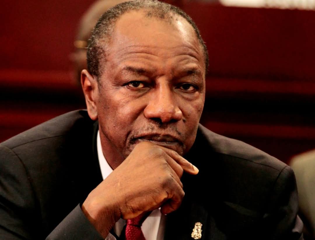 Siaka à Alpha Condé: « j'ai été à un moment donné témoin oculaire de ta générosité et de ta magnanimité envers beaucoup de personnes qui sont aujourd'hui méconnaissables.» ( Lettres)