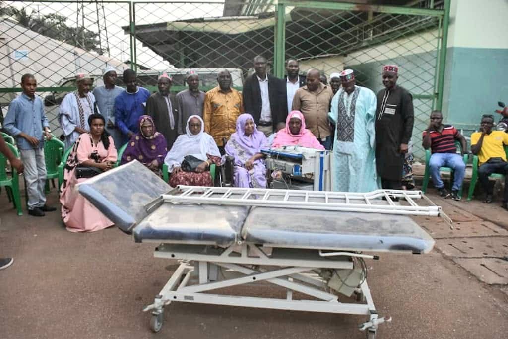 Remise d’un important lot de matériels de santé à la sous-préfecture de Tountouroun
