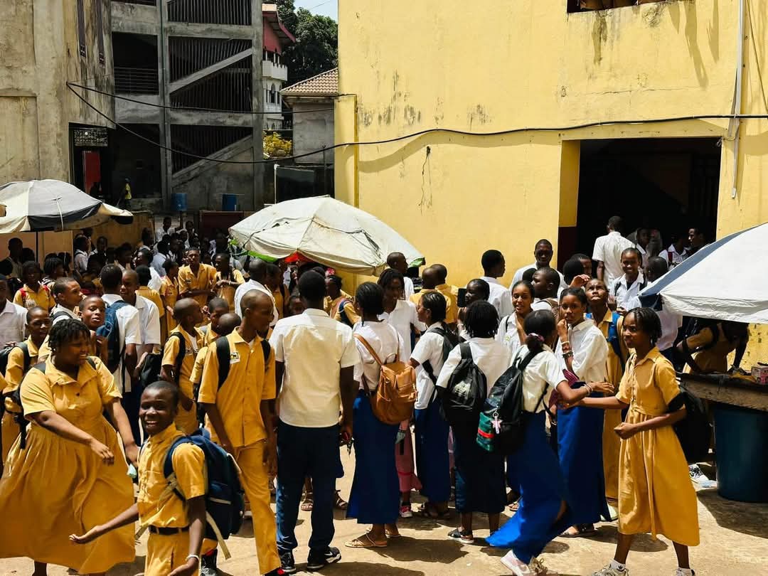 Conakry : Un élève ouvre le feu sur deux camarades à l’école Sainte-Marie de Nongo