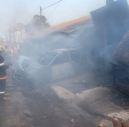 DÉPÊCHE : Incendie à Yembeya causé par un véhicule en feu