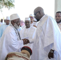 Aïd el-Fitr 2025 : Le Président Doumbouya accomplit sa prière à Conakry
