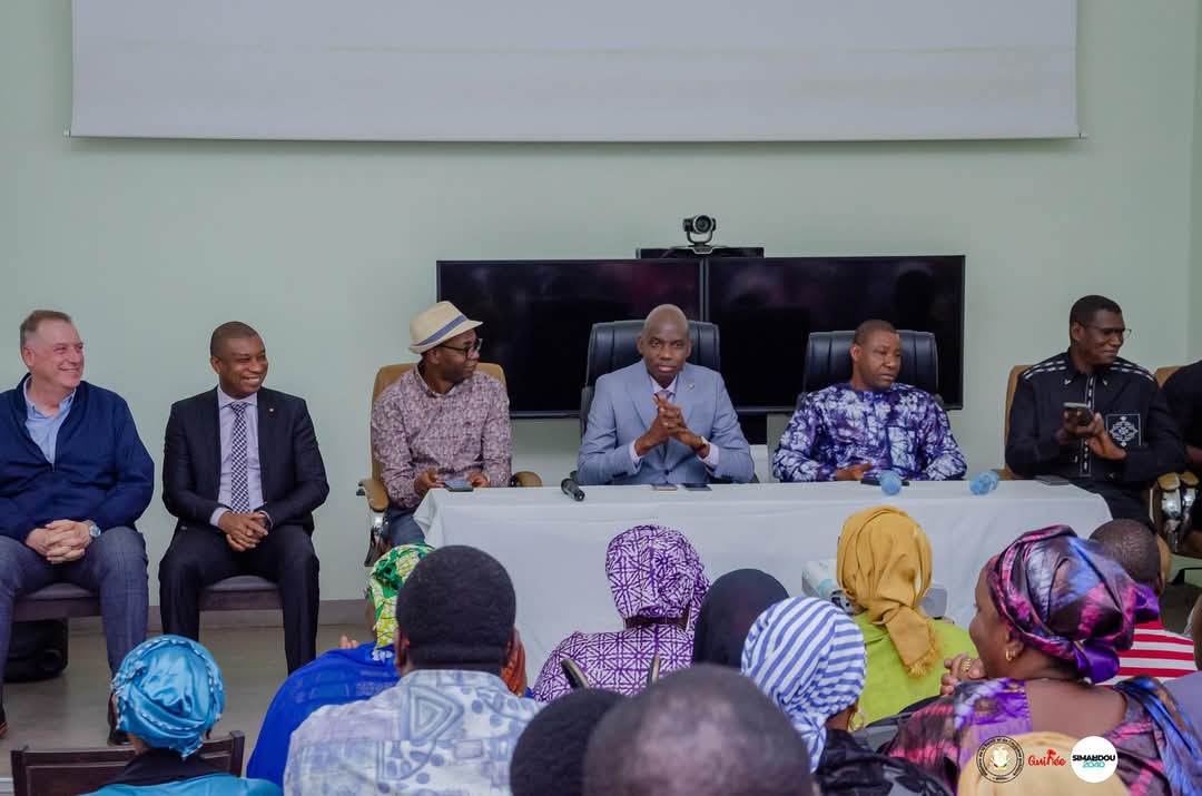 MSHP : Dr Oumar Diouhé BAH rencontre le personnel du département